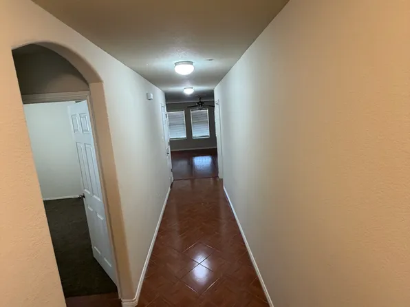 547 Quarter Ave, Buda, TX 78610