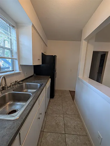 3119 Tom Green St #2 Photo 1