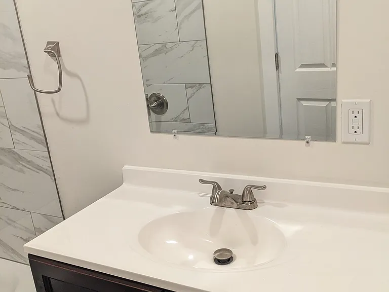 518 N State St #1 — Photo 13