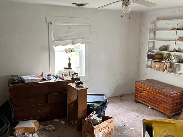 3 bed, 1599 sqft, $1,000 — Photo 4