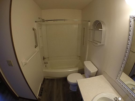 Main Level Bath 1