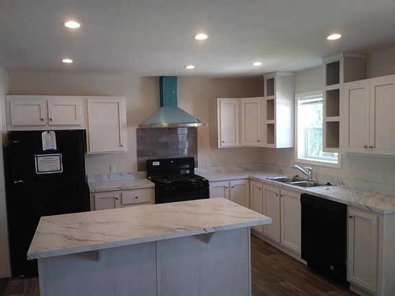 4th image of 3948 Sherwood Lakes Blvd