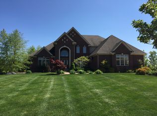 51161 Park Place Dr, Northville, MI 48167