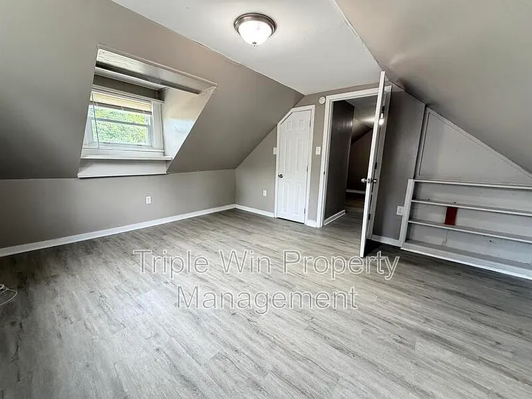 802 Rolwes Ave — Photo 35
