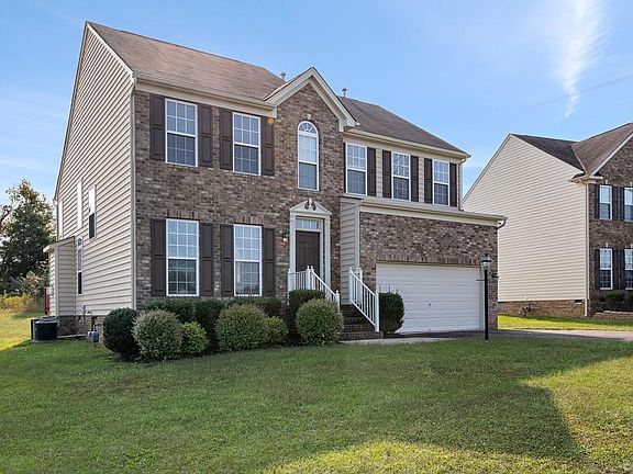 3rd image of 6805 Kidwelly Ln