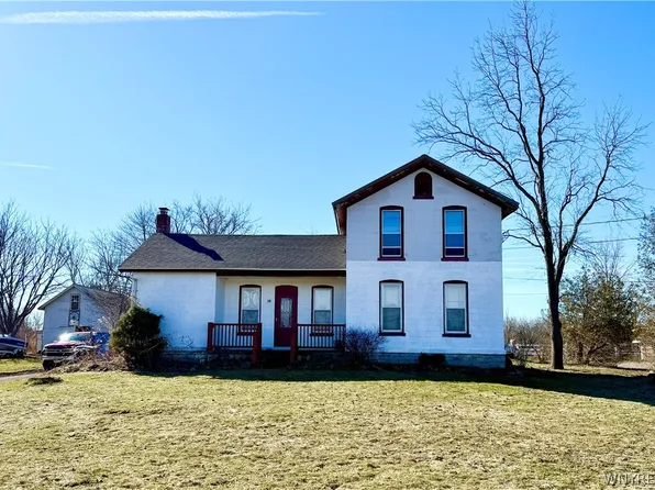 13123 Main Rd, Akron, NY 14001