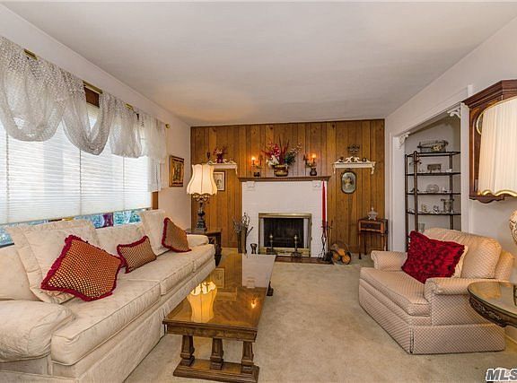 3rd image of 457 Windsor Pl