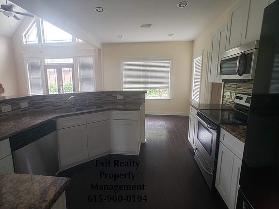 3rd image of 3321 Goddard Ct