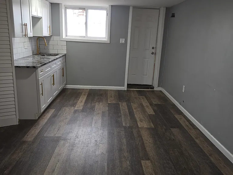 601 Randolph St — Photo 15