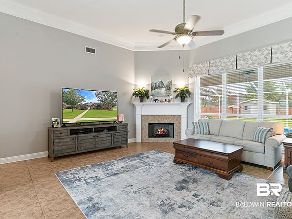 4th image of 8870 Parliament Cir