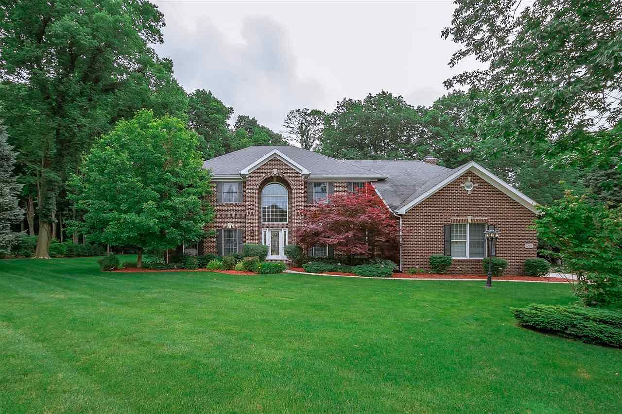 3334 Deer Lake Dr, South Bend, IN 46614 Zillow