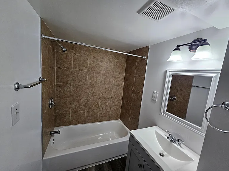 8905 Bold St — Photo 11