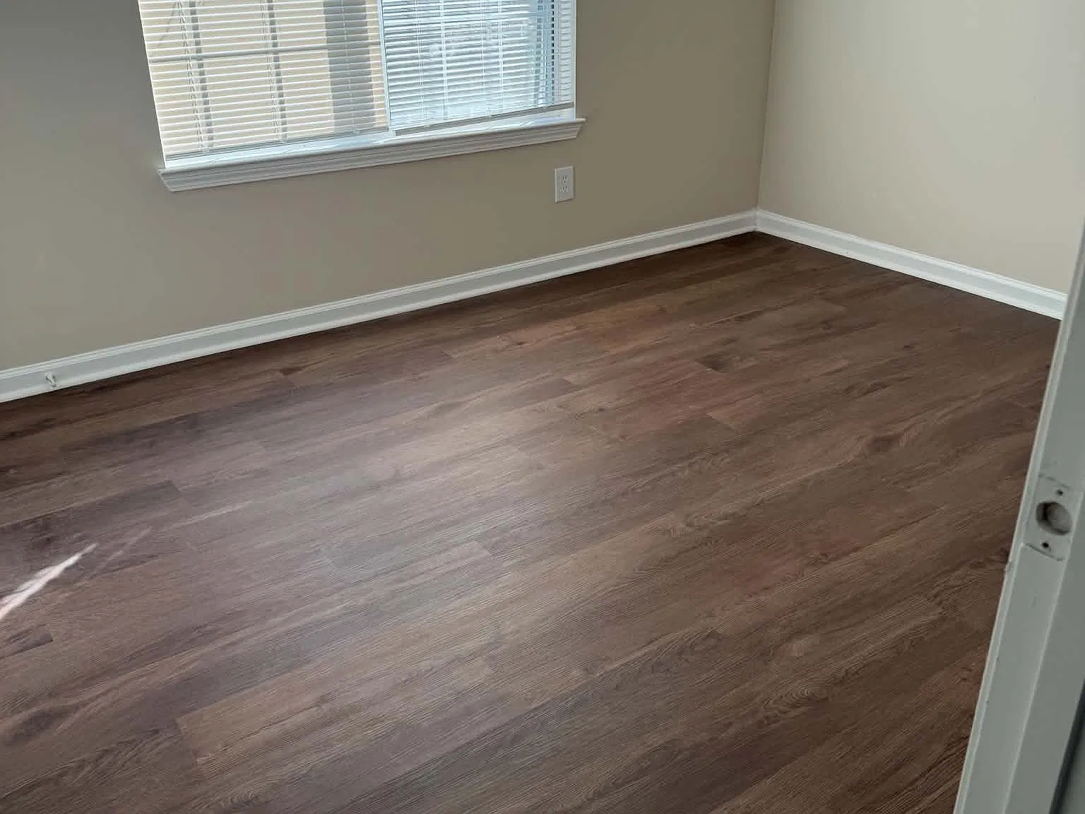 3 bed, $2,000 — Photo 4