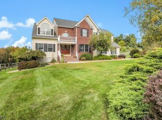 6 Long Hill Rd, Newton, NJ 07860