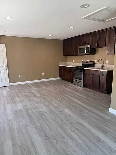1313 S Yucca Ave #2 Photo 1