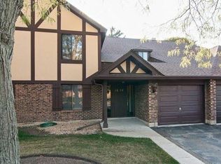 1656 Dover Ct APT D, Wheaton, IL 60189