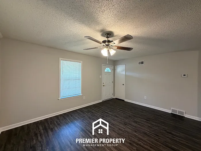 2093 Wild Violet Dr — Photo 2