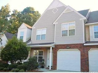 10007 Reindeer Way Ln, Charlotte, NC 28216