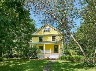 551 S Pleasant St, Amherst, MA 01002