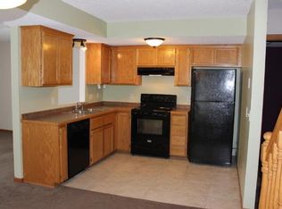 38624 Oakview Ave, North Branch, MN 55056