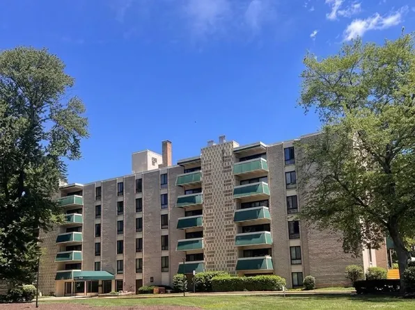 6133 Leesburg Pike APT 601, Falls Church, VA 22041