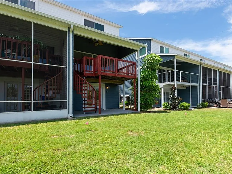 802 Hidden Harbour Dr — Photo 44