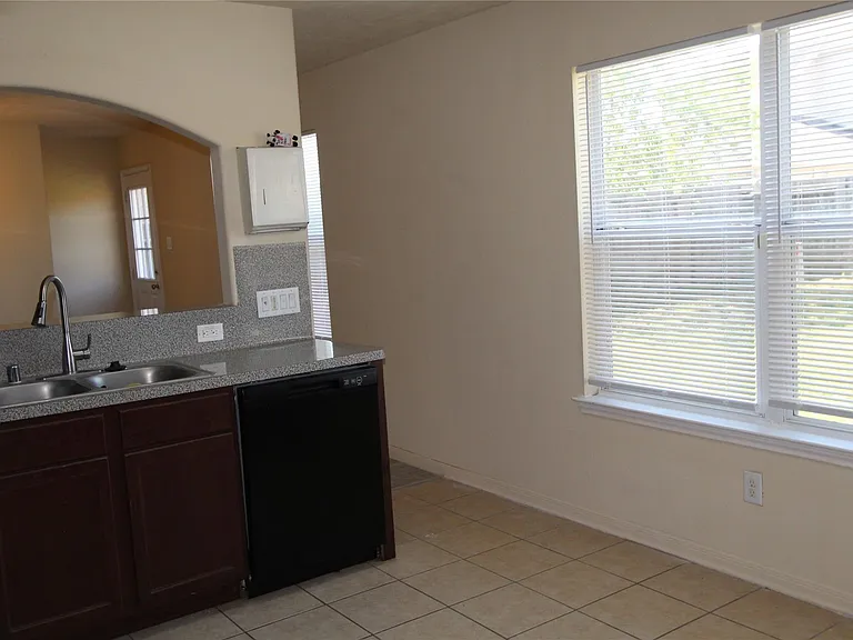 5707 Saluda Creek Ln — Photo 12