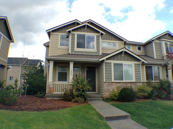 1st image of 3225 141st St SE