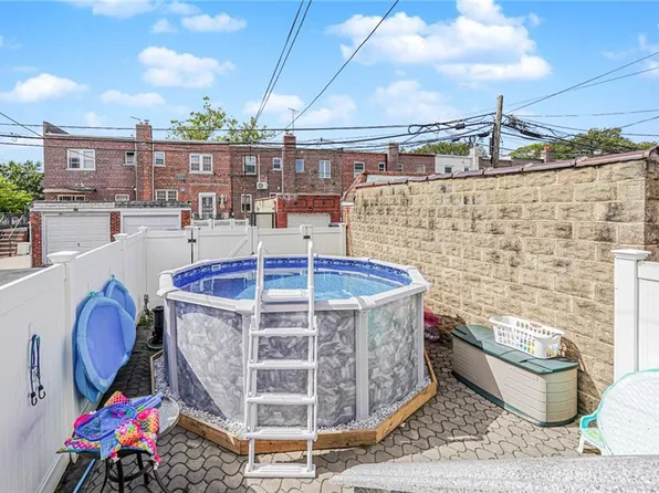 326 Bay 14th Street image 26 of 36