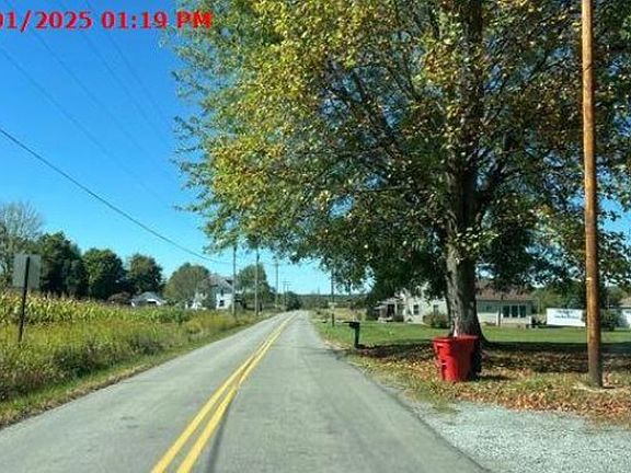 Exterior Neighborhood (street photo)