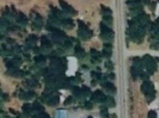 1890 Laurel Rd, Cave Junction, OR 97523