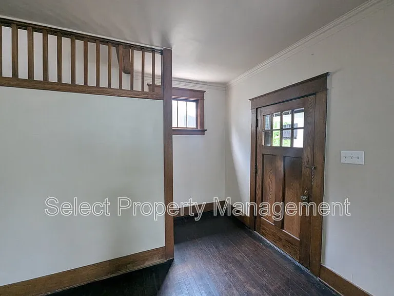 1148 W Packard Ave — Photo 14