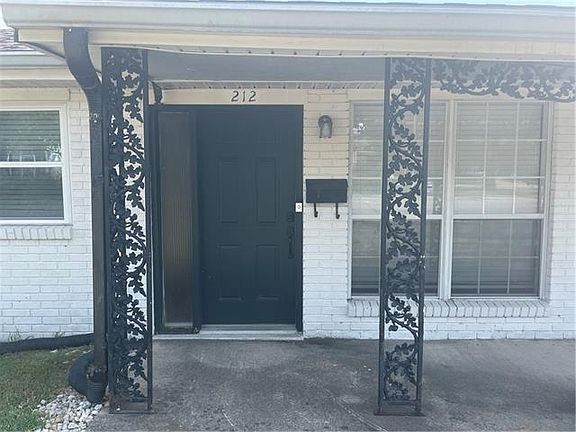 2nd image of 212 Harrison Ave