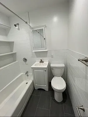 Rented by CNYC Apartments | media 9