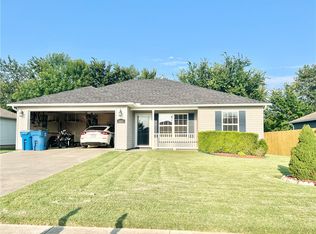 5407 SW Cherry Creek Rd, Bentonville, AR 72713