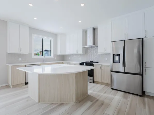 20429 16a Ave NW, Edmonton, AB T6T 2V1