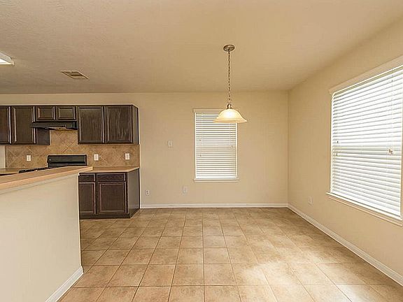 5th image of 3522 Maris Way