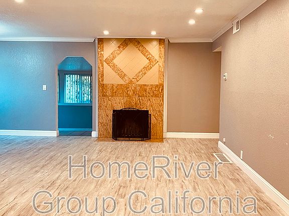 4th image of 4271 De Costa Ave