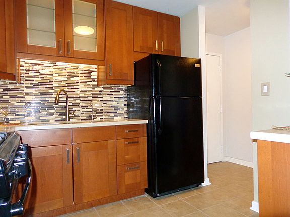 4th image of 1131 Miller Ln APT 104