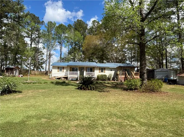 1565 Lake Dr, Screven, GA 31560
