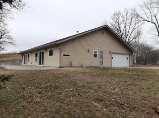 581 Flat Creek Rd, Galena, MO 65624