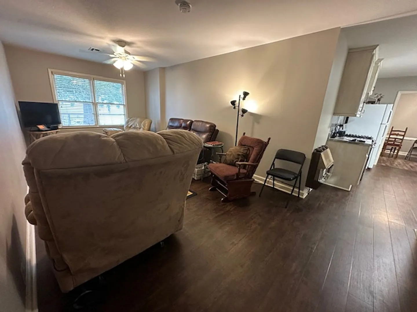 3 Bedrooms and 1.5 Bathrooms For Rent in Coosada! — Photo 2