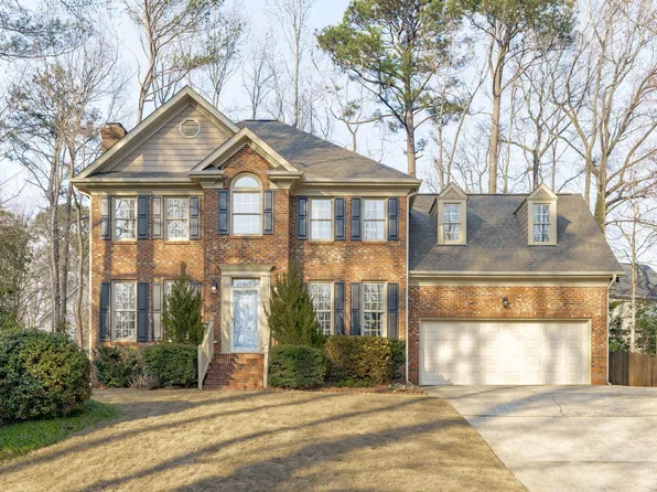 305 Piperwood Dr, Cary, NC 27518
