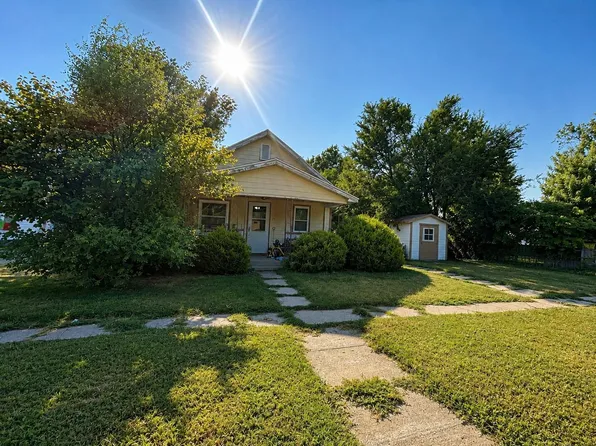 426 N Sheaffer Ave, Macksville, KS 67557
