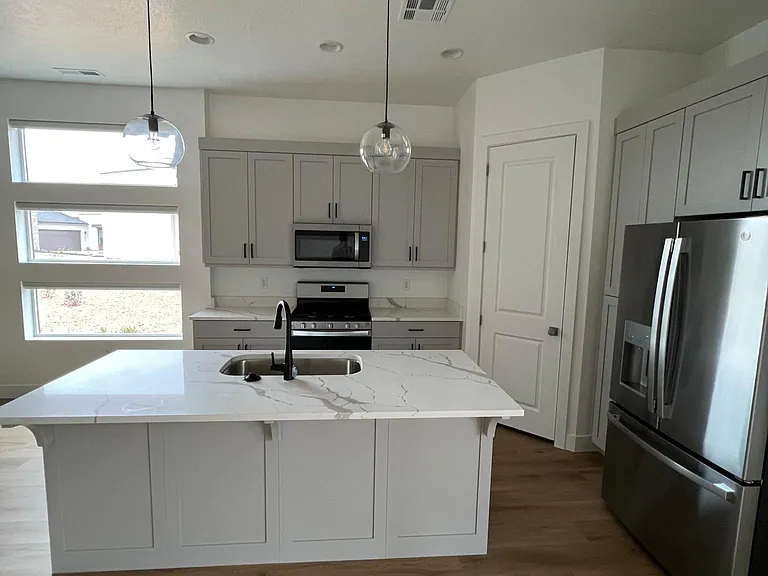 2907 E Snowberry Dr — Photo 6