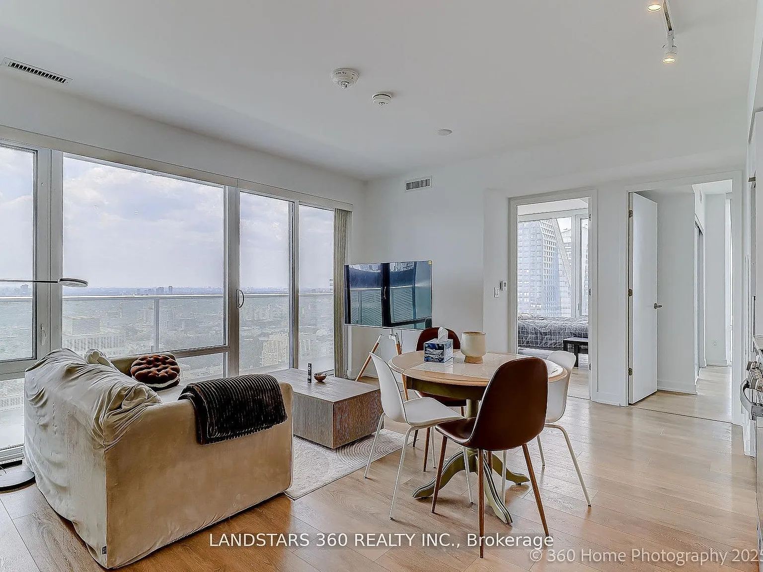 3 bed, $3,700 — Photo 3