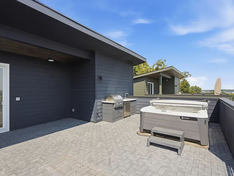 1115 Ozark St — Photo 36