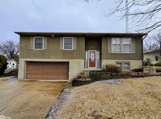 615 N Poplar St, Creston, IA 50801