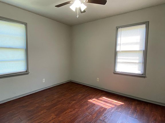 4th image of 4117 SE 42nd St