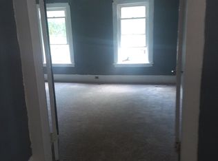 16 Parker St, Auburn, NY 13021